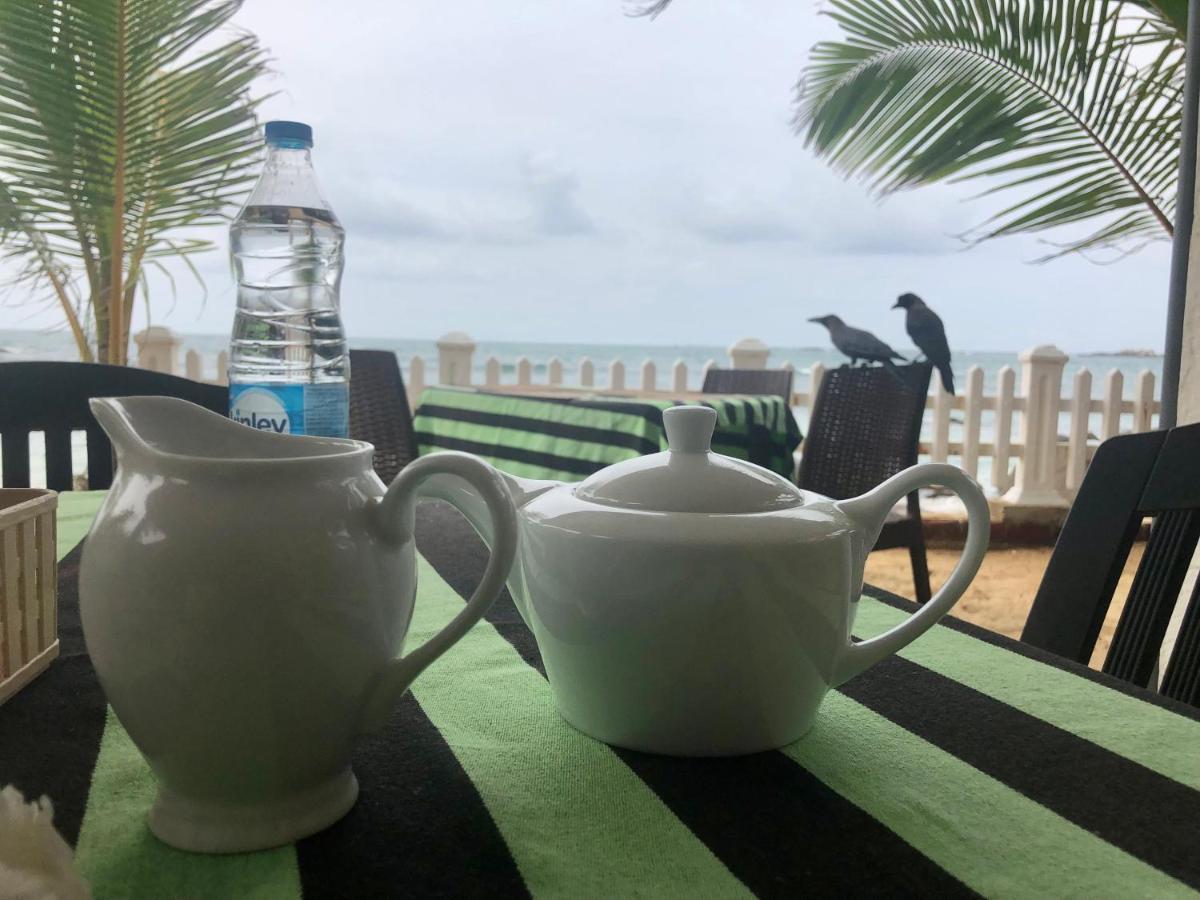 Happy Beach Villa Resort Unawatuna Dış mekan fotoğraf